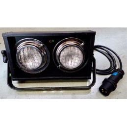 SHOWTEK STAGE BLINDER 2 DMX...