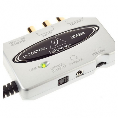 BEHRINGER UCA 202