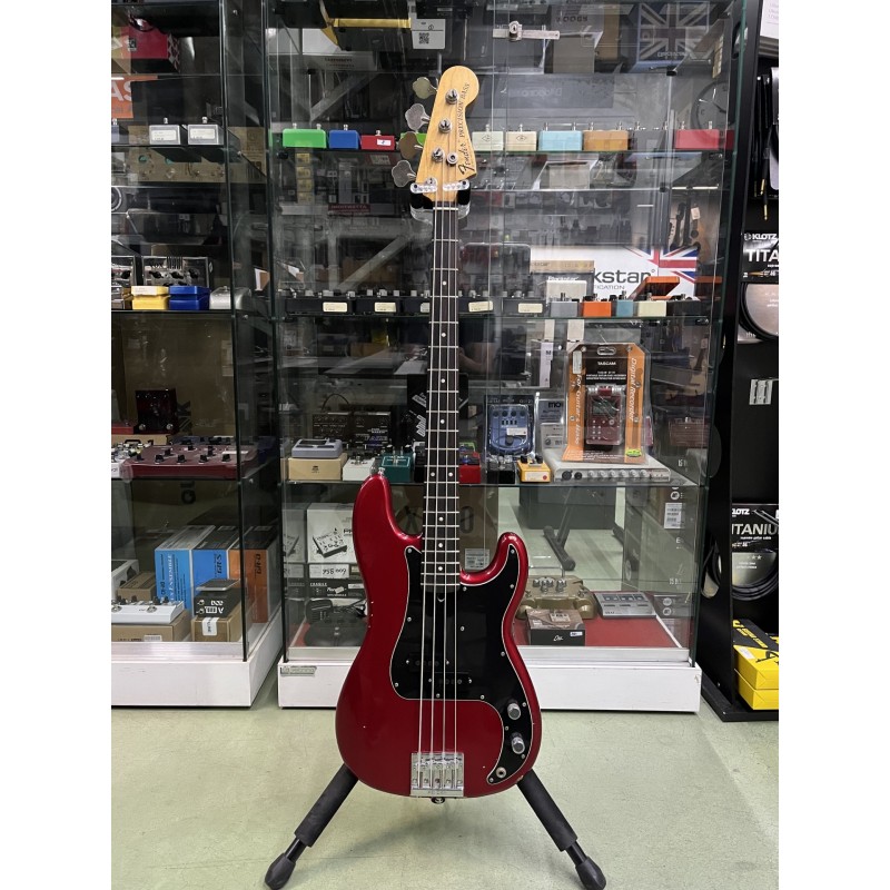 FENDER NATE MENDEL PRECISION