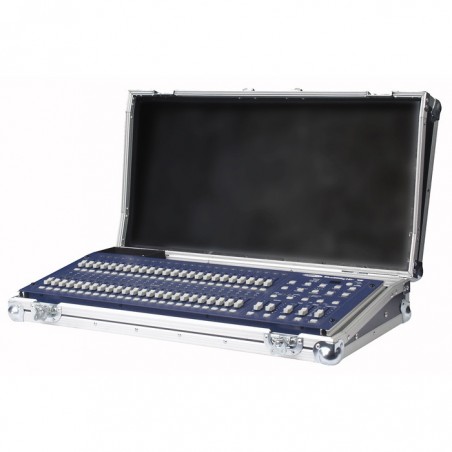 SHOWTEC SHOWMASTER 48 FLIGHTCASE